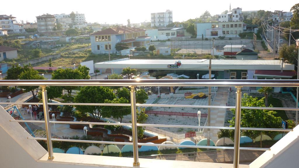 Hotel Ilio Ksamil Extérieur photo