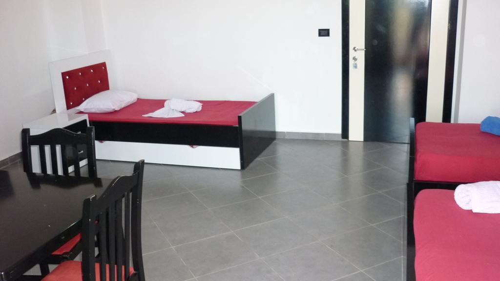 Hotel Ilio Ksamil Extérieur photo