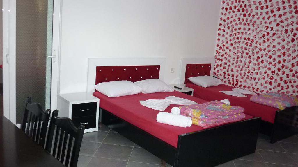 Hotel Ilio Ksamil Extérieur photo