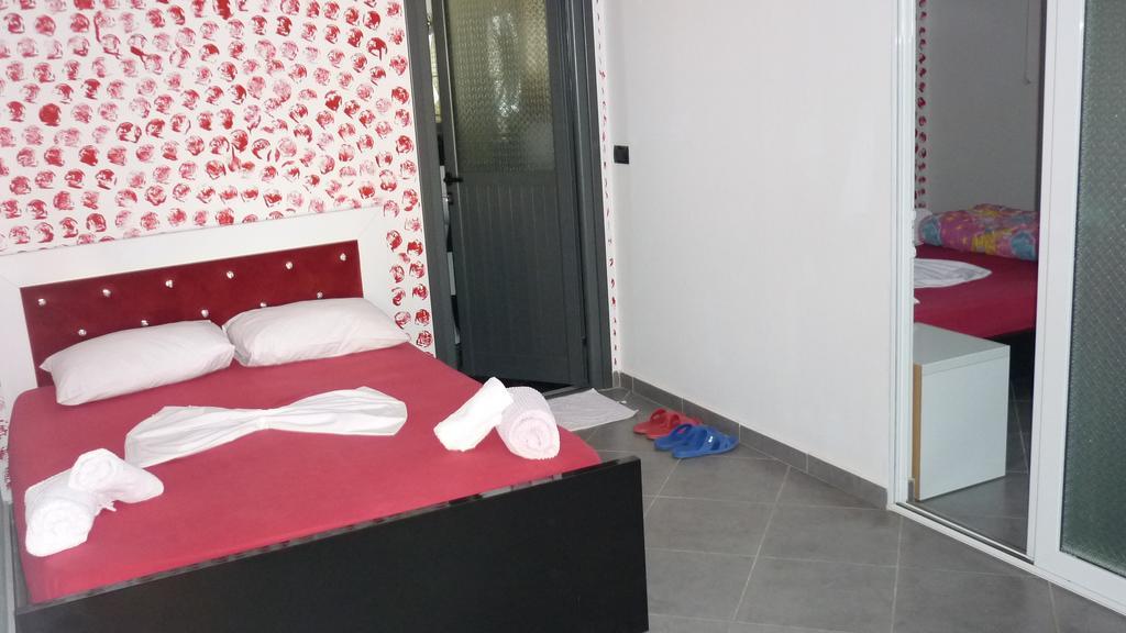 Hotel Ilio Ksamil Extérieur photo